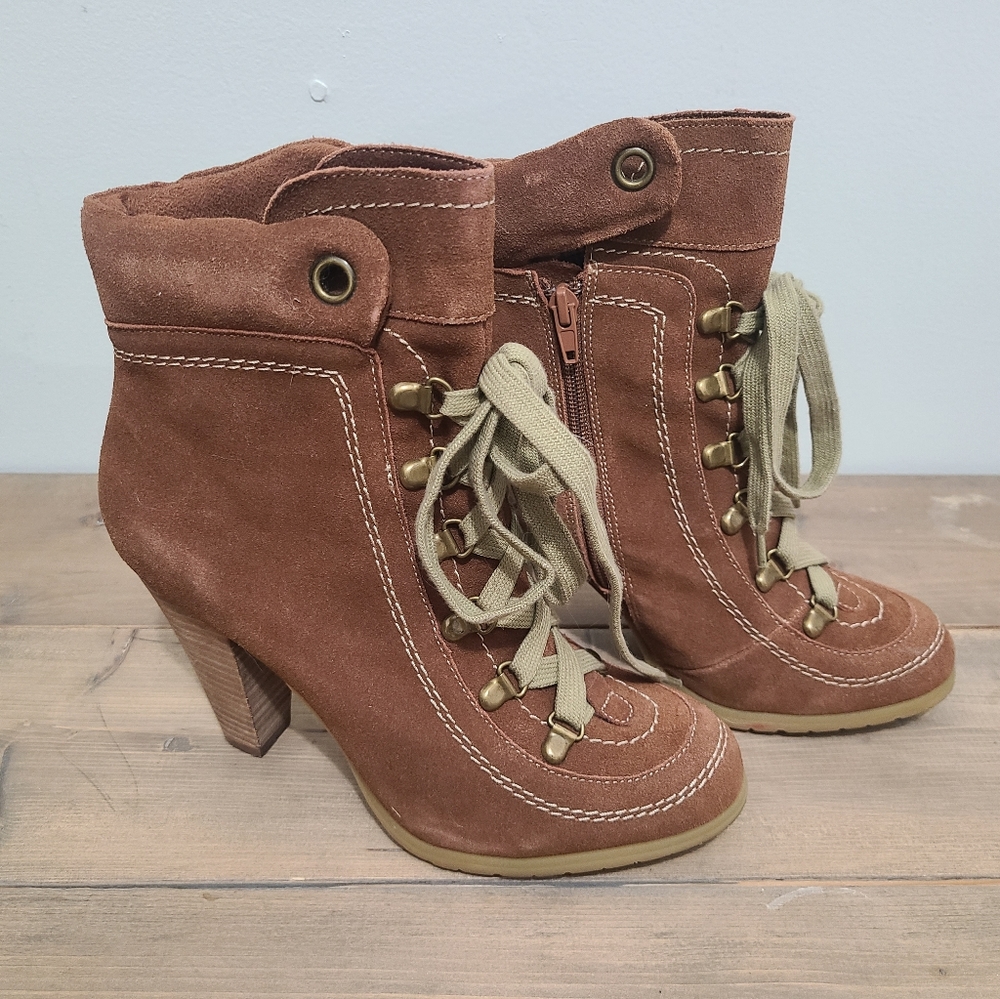 Chinese laundry boots size 8.5 Brown